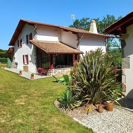 Xaran Erdian D'hotes فندق مبيت وإفطار إيسبيليت