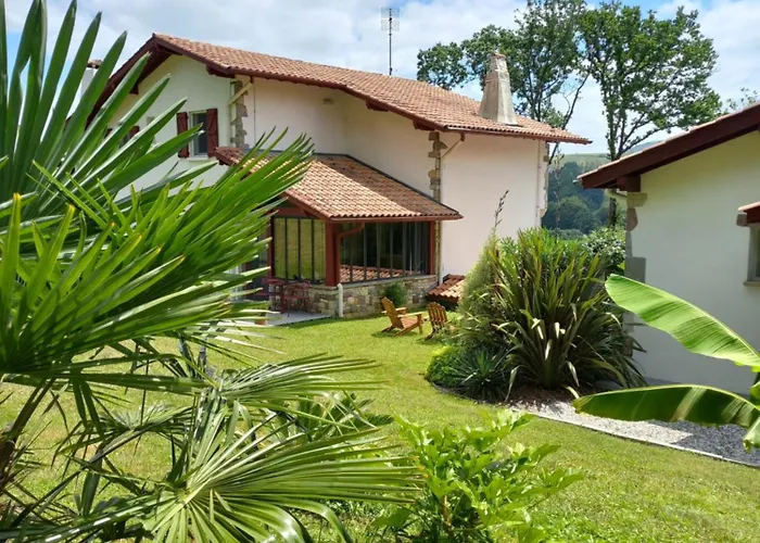 فندق مبيت وإفطار Xaran Erdian D'hotes 3*